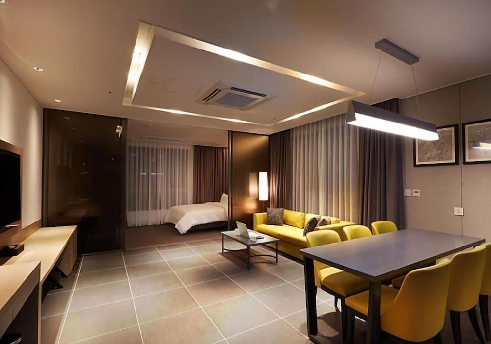 Osong H Hotel Sejong City Cheongju Exterior foto